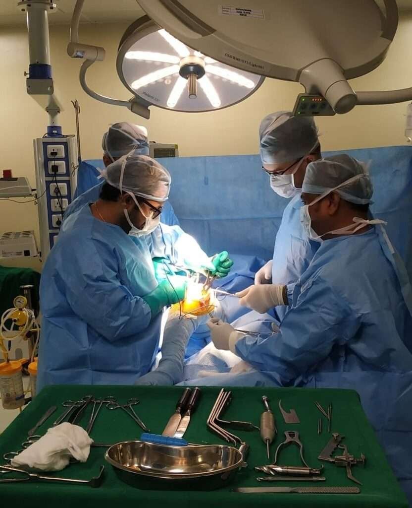 Knee replacements surgery in thane by dr bakul arora
