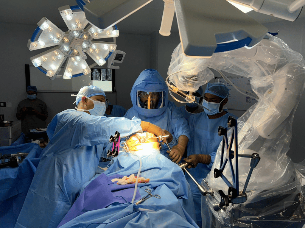 Minimally Invasive Knee Replacement  Surgery